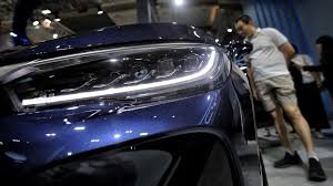 Fenomena 'Perang Bintang' Otomotif 2026: Antara BYD yang Menggila di 4 Besar, Honda yang Tersungkur 44%, atau Pertarungan Hidup Mati di Industri Mobil Nasional?