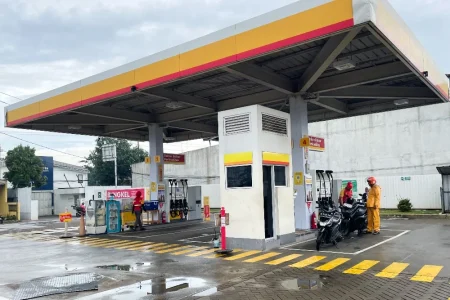 Kiamat SPBU: Era 'Solar-Road Integration' yang Bikin Mobil Bisa Ngecas Sendiri Sambil Melaju di Tol Agustus 2026